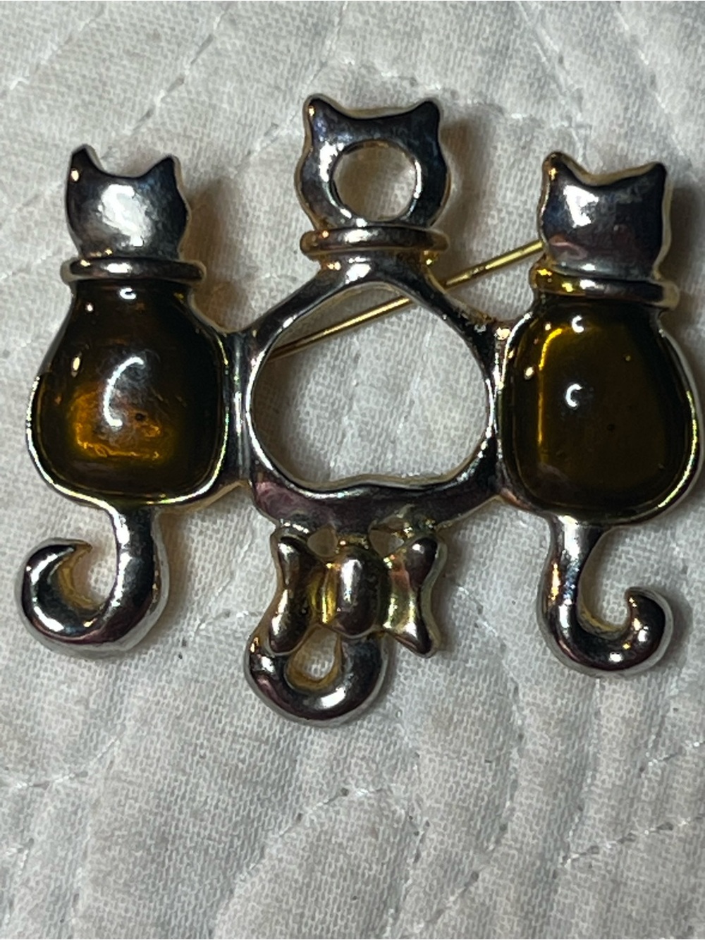 Silver Tone Cat Trio Pin Brooch - Amber Cat Bodies